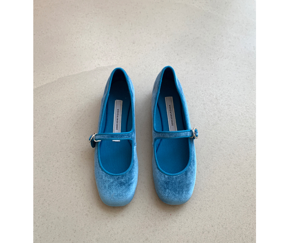 신발 딥블루 색상 이미지-S30L2